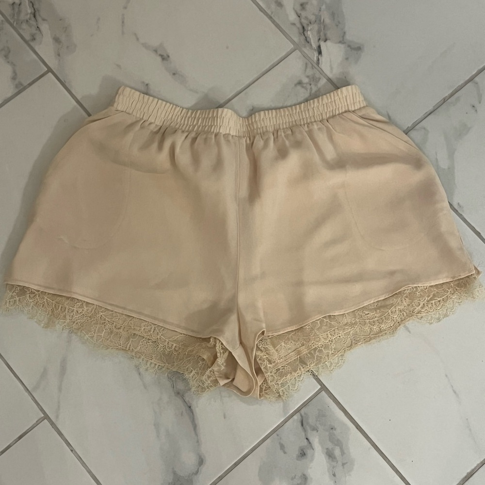 BCBGeneration Cream Elastic Waist Shorts
